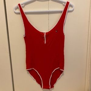 Tommy Hilfiger ribbed scoop-back bodysuit